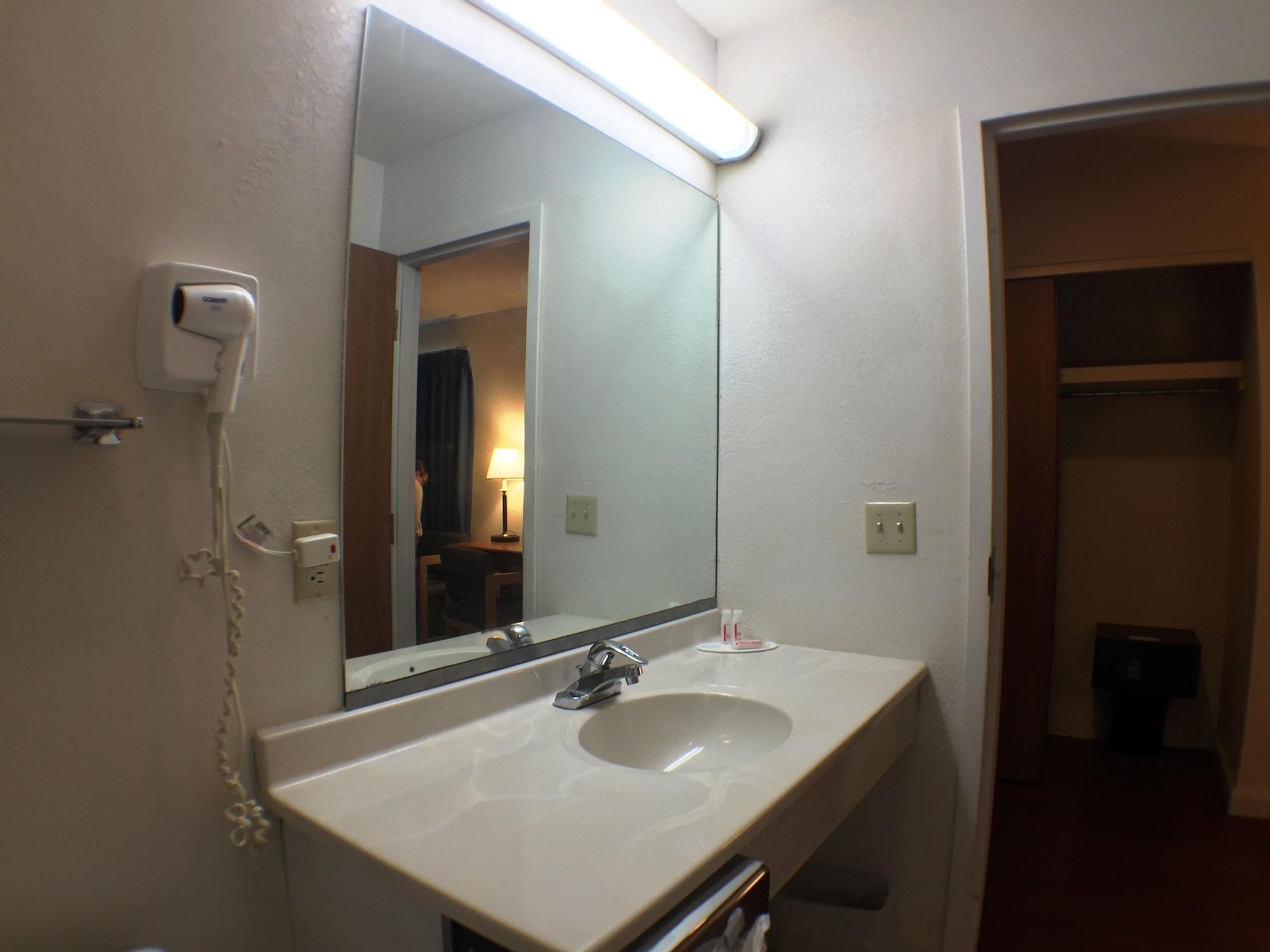 Super 8 By Wyndham Webster/Rochester Ngoại thất bức ảnh